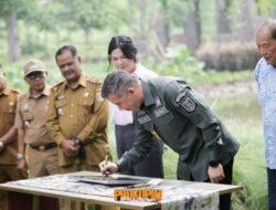 Bupati Pesawaran Dendi Ramadhona Hadiri Peresmian dan Serah Terima Jalan Pantai Mutun dari The Hurun