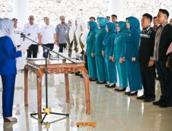 Bupati Pesawaran Kukuhkan Pengurus TP PKK, Dekranasda, Perwosi, Posyandu, dan Bunda Literasi Kecamatan Periode 2025–2030