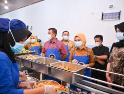 Kunjungan Bupati ke SPPG Padang Manis, Pastikan Setiap Sajian Aman dan Bergizi